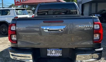TOYOTA HILUX PICKUP 2022 GRIS lleno