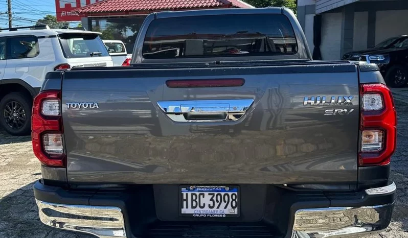 TOYOTA HILUX PICKUP 2022 GRIS lleno