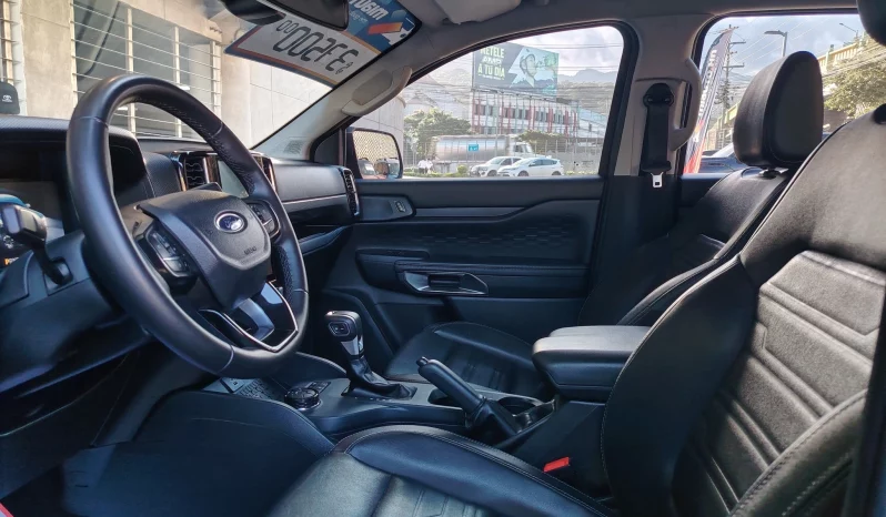 FORD RANGER PICKUP 2025 GRIS CARBONIZADO lleno