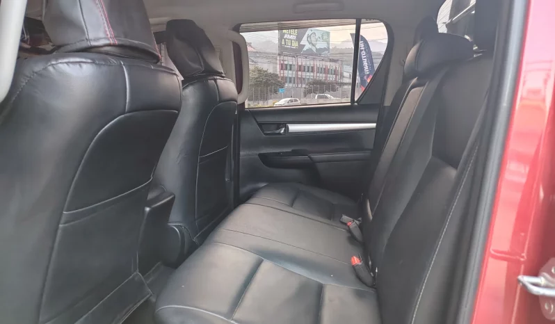 TOYOTA FORTUNER SUV 2024 BLANCO PERLA lleno