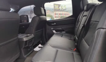 TOYOTA TUNDRA SUV 2023 SILVER MICA METÁLICO lleno