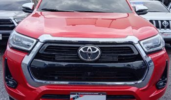 TOYOTA HILUX 2024 ROJO METALICO lleno