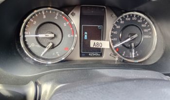 TOYOTA HILUX 2024 GRIS METALICO lleno